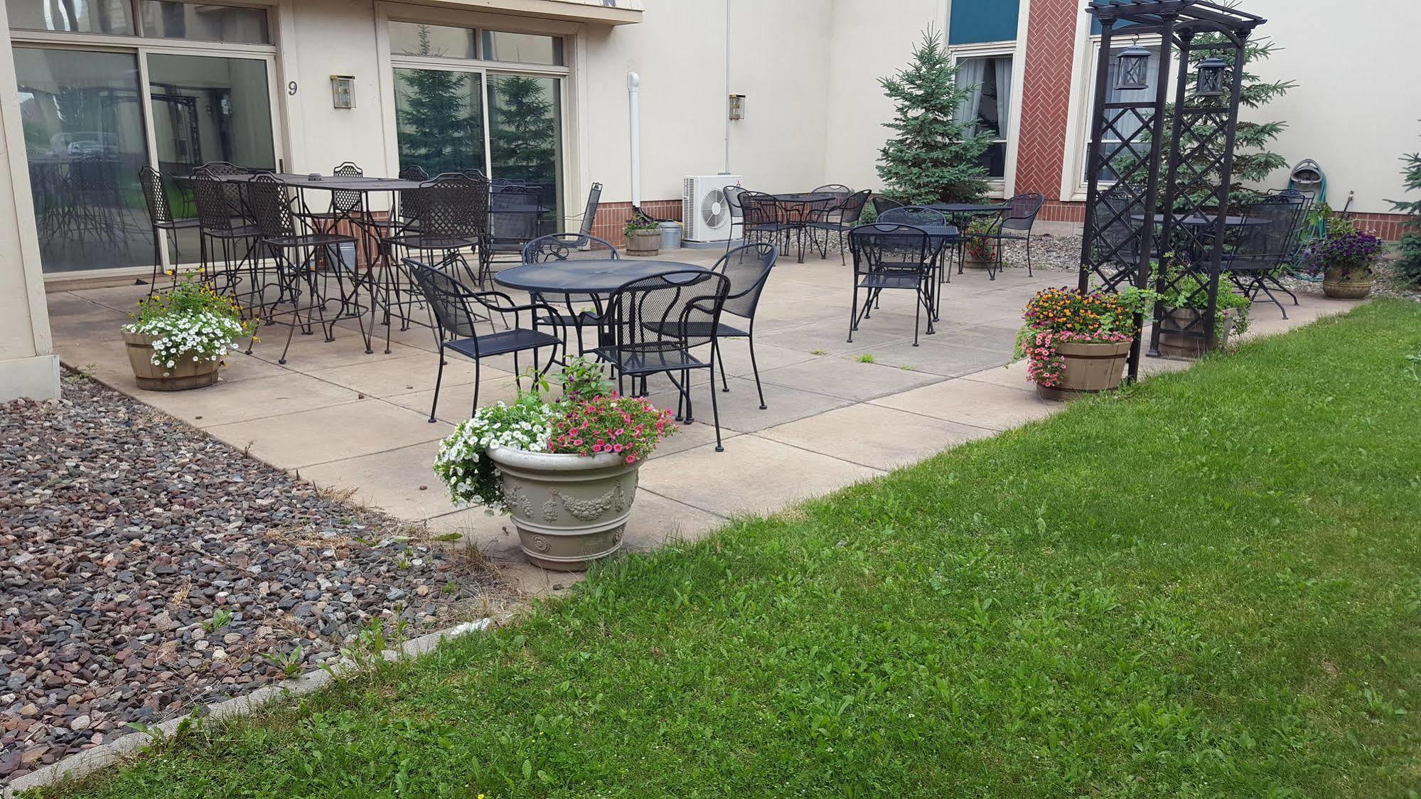 Hibbing Park Hotel Экстерьер фото