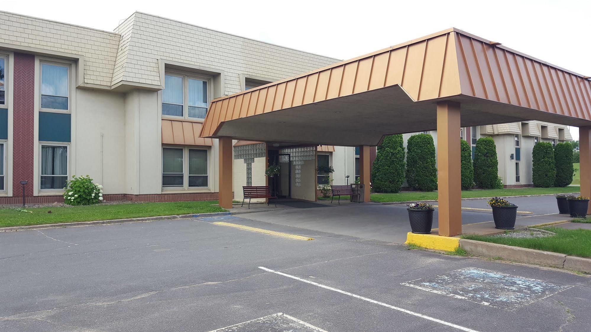Hibbing Park Hotel Экстерьер фото